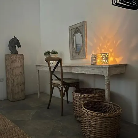 펜션 The Old Town Heritage House 니코시아